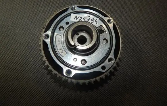 Audi Q3 8U Timing chain sprocket 04E109088L
