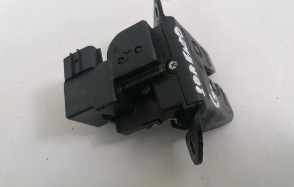 KIA Sorento Tailgate/trunk/boot lock/catch/latch