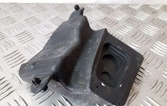 Intake resonator