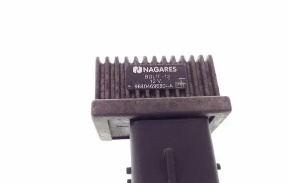 Glow plug pre-heat relay