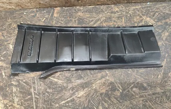 Porsche 928 Wiper trim 92857455302