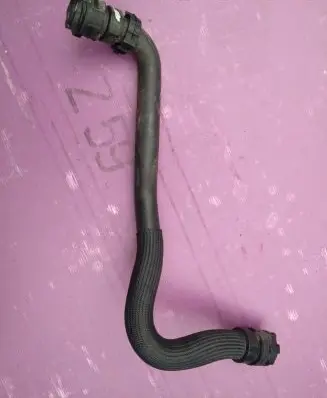 Opel Crossland X Engine coolant pipe/hose 271203982R 271213873R