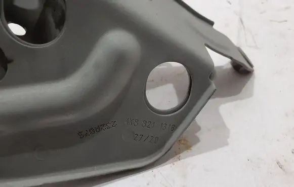Audi A7 S7 4K8 Fender mounting bracket