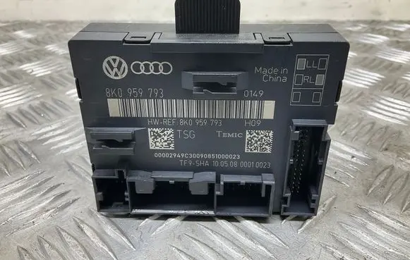 Audi A5 8T 8F Door central lock control unit/module 8K0959793