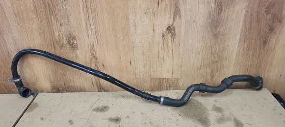 Mercedes-Benz GLC X253 C253 Engine coolant pipe/hose A2535012400