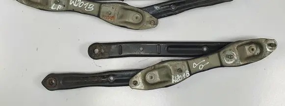Mercedes-Benz 190 W201 Engine bonnet/hood hinges