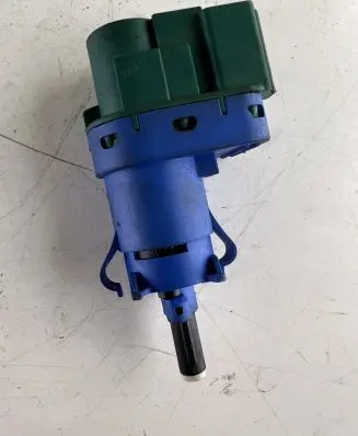 Jaguar XF X250 Brake pedal sensor switch 6W8313480AB