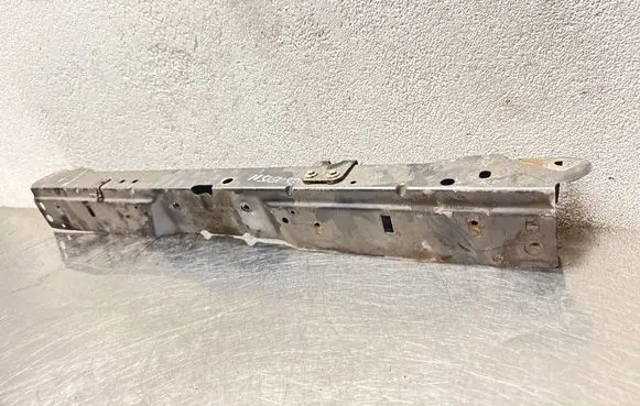 Opel Insignia A Top upper radiator support slam panel 13502340