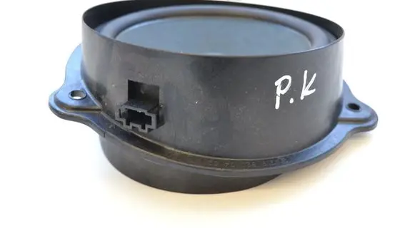 Mercedes-Benz CLS C219 Front door speaker A2198200402
