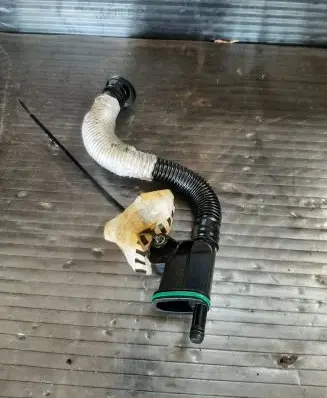 Skoda Superb B6 (3T) Oil breather separator 06H103226A