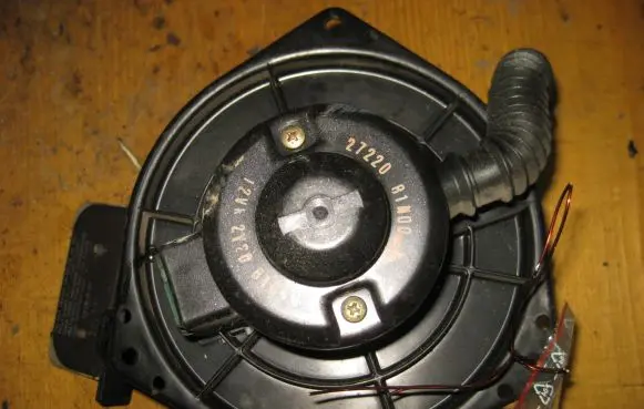 Nissan Sunny Heater fan/blower
