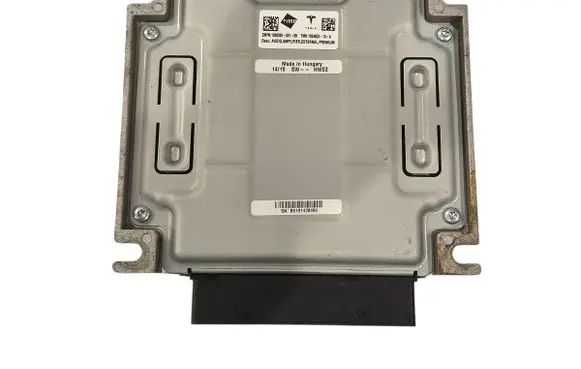 Tesla Model S Sound amplifier 100483310A