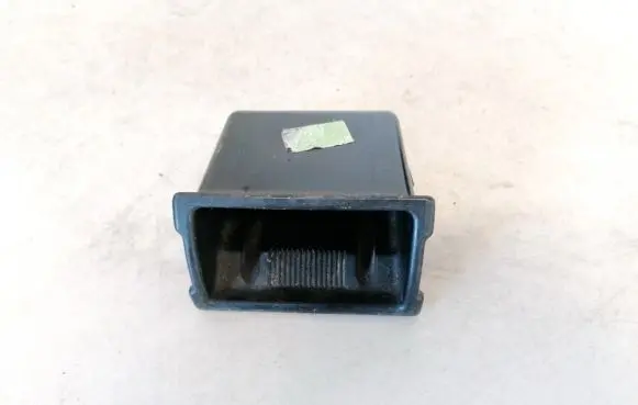 Toyota Avensis T250 Car ashtray