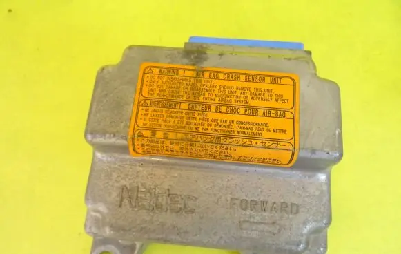 Mazda Demio Airbag control unit/module DC2057K3X 3321542