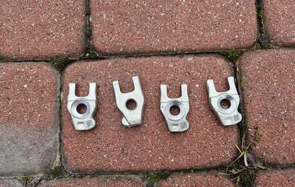 Renault Trafic III (X82) Fuel Injector clamp holder 28TYS