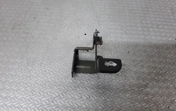 Hyundai Santa Fe Engine bonnet (hood) release handle