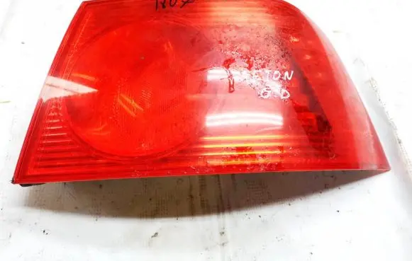 Volkswagen Phaeton Rear/tail lights