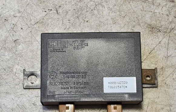 Volkswagen Transporter - Caravelle T4 Immobilizer control unit/module 1H0953257BB