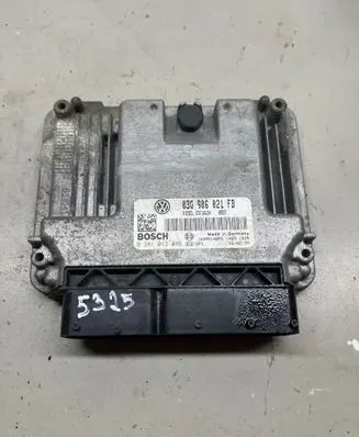 Volkswagen PASSAT B6 Engine control unit/module ECU 03G906021FB 1039S14975 0281013086