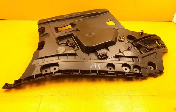 BMW 5 G60 Rear bumper mounting bracket 5A0F8A6
