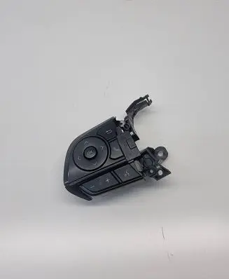 Steering wheel buttons/switches