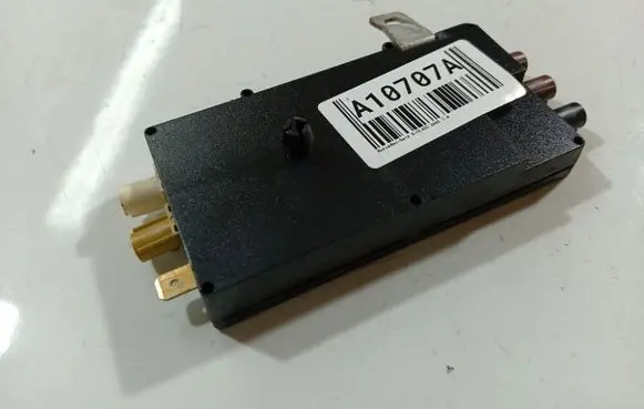 Mercedes-Benz B W245 Antenna control unit A1698200089