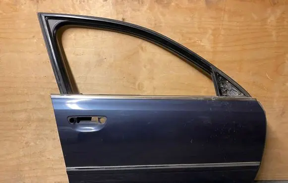 Audi A8 S8 D3 4E Front door