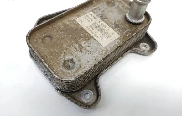 Engine oil radiator