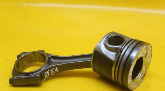 Volkswagen Polo IV 9N3 Piston with connecting rod 79L52 045B