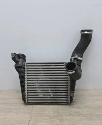 Porsche Macan (95B) Intercooler radiator 95B145803G