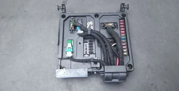 Volkswagen Sharan Fuse module 7M0962258J S108145200H