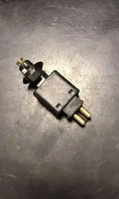 Mercedes-Benz E W210 Brake pedal sensor switch A0005457709