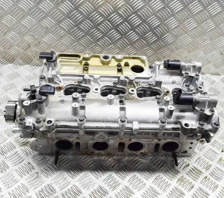 Volvo XC40 Engine head 31401057AA 31316034