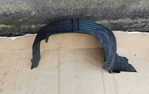 KIA Picanto Front wheel arch liner splash guards 868111Y500 868131Y500 Nadkole przód lewe kia Picanto 2 II lift 14-16