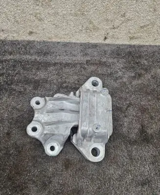 Ford Kuga III Gearbox mount PZ117M121EC 250411108