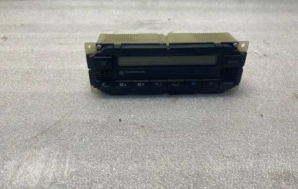 Volkswagen Golf V Climate control unit 5HB00761710