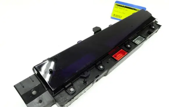 Speedometer (instrument cluster)