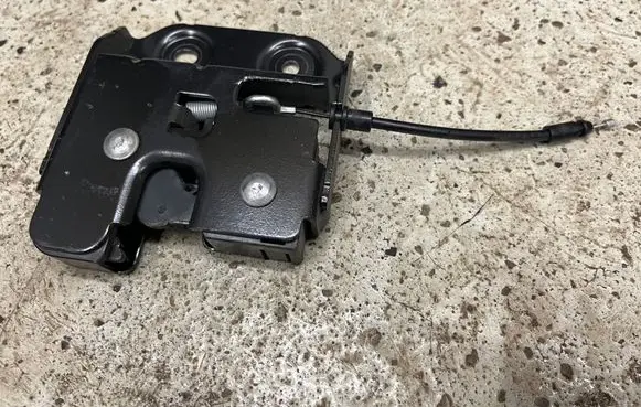 Alfa Romeo Stelvio Seat back rest lock catch 505564020
