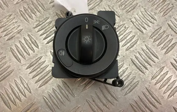 Mercedes-Benz Sprinter W906 Light switch A9065450104