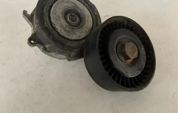 Audi Q7 4M Alternator belt tensioner 06E903133R