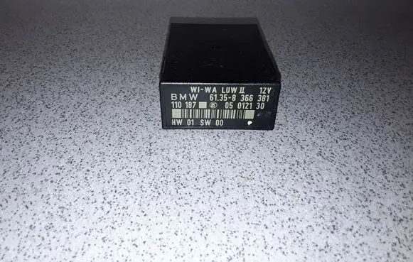 BMW 3 E36 Window wiper relay 61358366381 8366381