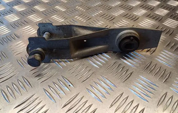 Renault Espace - Grand espace IV Engine mounting bracket 8200250743