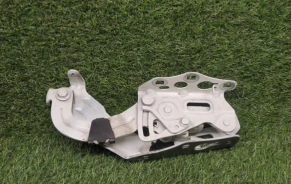 Mercedes-Benz C W205 Engine bonnet/hood hinges A2058800828 ES03