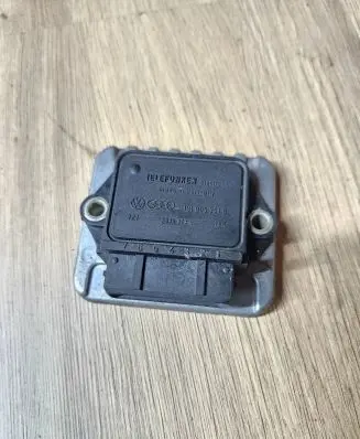 Audi 80 90 S2 B4 Ignition amplifier control unit 191905351B 339373
