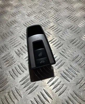 Mercedes-Benz E C207 W207 Folding roof switch A2078207410