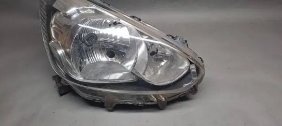 Mitsubishi Space Star Headlight/headlamp