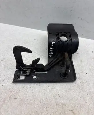 Audi A3 S3 8P Engine bonnet/hood lock/catch 8P0823480