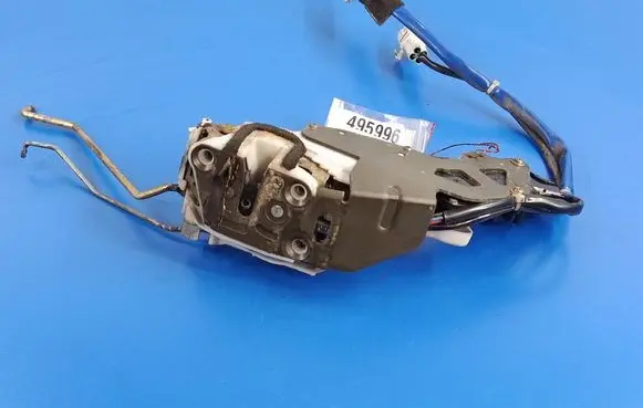 Opel Agila A Front door lock