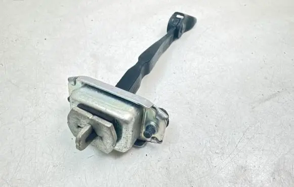 Nissan Qashqai Front door check strap stopper 