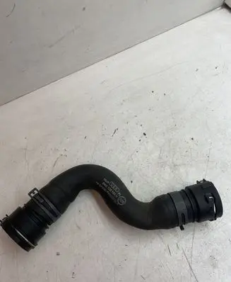 Audi A4 S4 B9 Engine coolant pipe/hose 8W0122101H